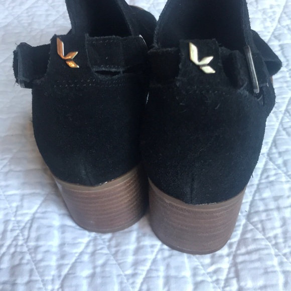 Koolaburra by UGG kaiah black suede sandals 6 - Picture 6 of 11
